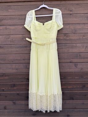 self portrait ivory floral guipure midi dress NWT $540 Self-Portrait Floral Guipure Midi Dress in Ivory - size 10!